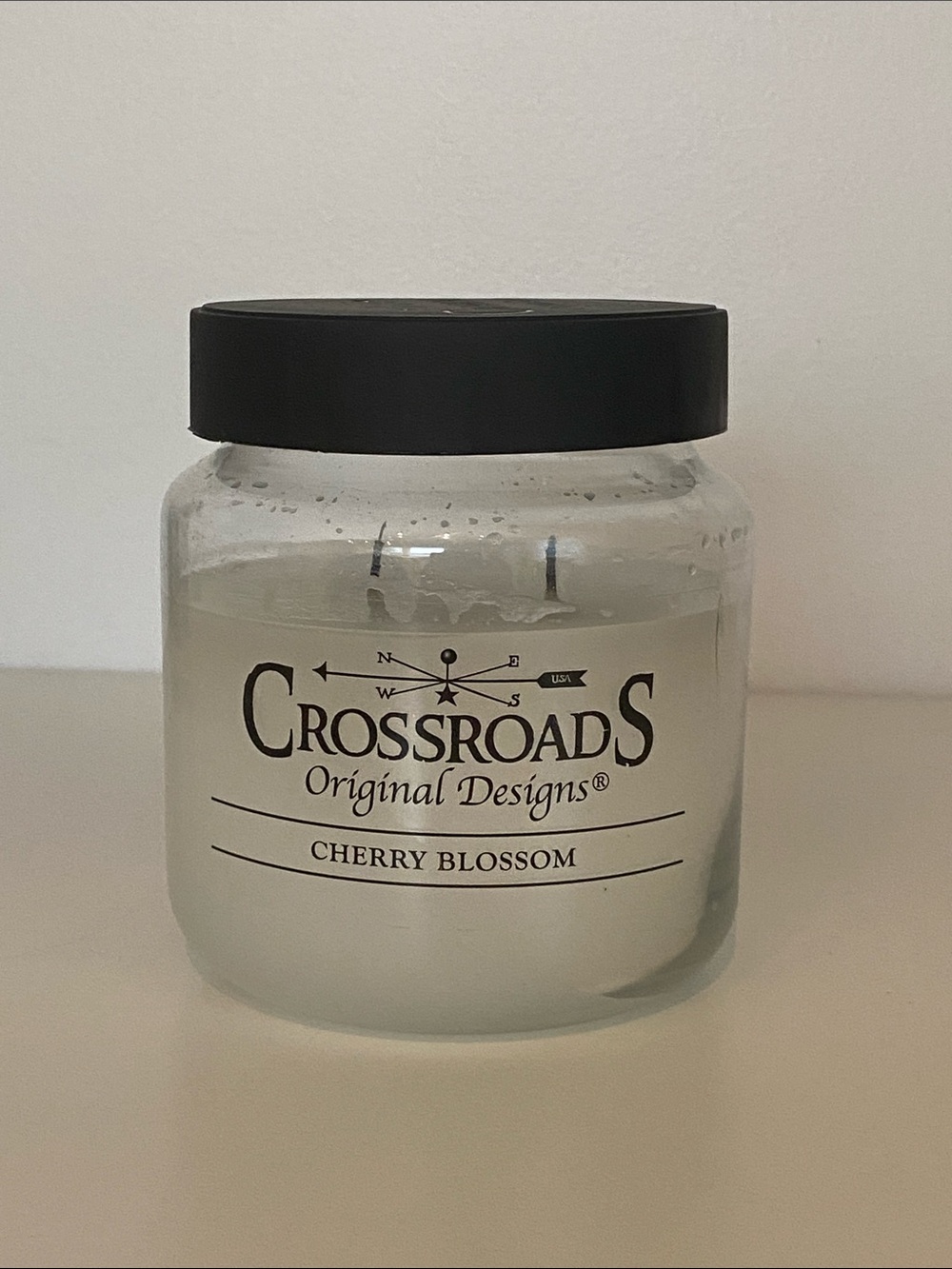 Crossroads candle in cherry blossom scent